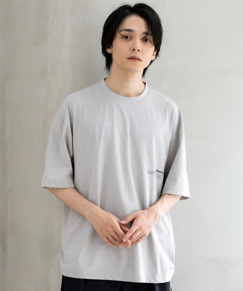 +phenix（プラスフェニックス）の「+phenix(プラスフェニックス)Outlast TYPOGRAPHY SHORT SLEEVE TEE / タイポグラフィ ショートスリーブTシャツ（Tシャツ/カットソー・メンズ・グレー/ブラック/ホワイト・M/L）」の4枚目の写真