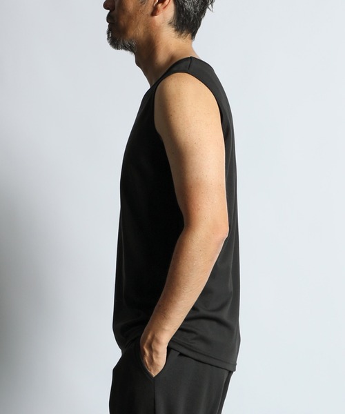 The DUFFER of ST.GEORGE(ザダファーオブセントジョージ)の「COOLMAX 2LAYERS TANK TOP:2層構造 吸水速乾クールマックス タンクトップ(タンクトップ・メンズ・ブラック/ホワイト/ブルーグレー・X-LARGE/LARGE/MEDIUM)」の18枚目の写真