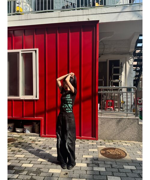 OAFISH(オアフィッシュ)の「LETTERING T-SHIRT, BLACK(Tシャツ/カットソー・レディース・その他・FREE)」の5枚目の写真