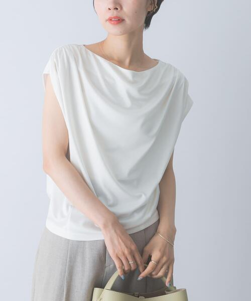 URBAN RESEARCH ROSSO WOMEN(アーバンリサーチ ロッソ)の「トリアセ混ドレープネックカットソー(Tシャツ/カットソー・レディース・オフホワイト/ブラウン・FREE)」の1枚目の写真