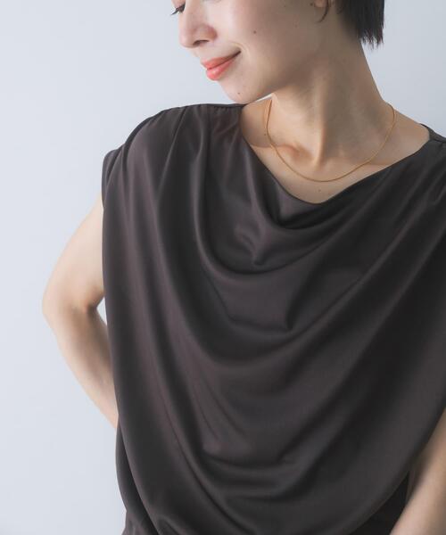URBAN RESEARCH ROSSO WOMEN(アーバンリサーチ ロッソ)の「トリアセ混ドレープネックカットソー(Tシャツ/カットソー・レディース・オフホワイト/ブラウン・FREE)」の13枚目の写真
