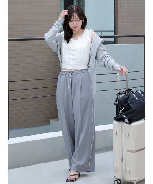 SNIDEL(スナイデル)の「クロップドコットンブラウス(シャツ/ブラウス・レディース・オフホワイト/ミント/ブラウン・F)」の4枚目の写真