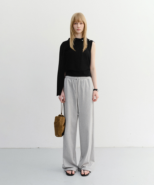DUNST(ダンスト)の「SUMMER WIDE JOGGER PANTS_UDPA6B225_MELANGE GREY(スウェットパンツ・レディース・チャコールグレー・MEDIUM/LARGE/SMALL)」の1枚目の写真