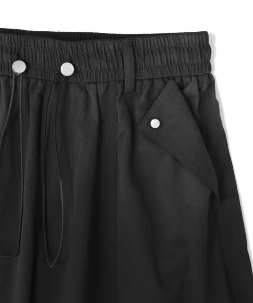 L.H.P(エルエイチピー)の「MAVYTH/メヴィス/DS BALLOON CARGO PANTS(カーゴパンツ・レディース・ブラック・M/L)」の4枚目の写真