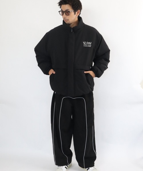 VISION STREET WEAR(ヴィジョンストリートウェア)の「Stand neck padded jacket / スタンドネック中綿ジャケット(ブルゾン・メンズ・カーキ/アイボリー/ブラック・MEDIUM/LARGE/X-LARGE)」の4枚目の写真