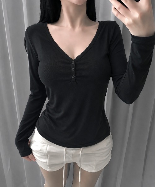 ViViDAY(ビビデー)の「Vネック長袖カットソー(Tシャツ/カットソー・レディース・ブラック/ライトグレー/ホワイト・M)」の7枚目の写真