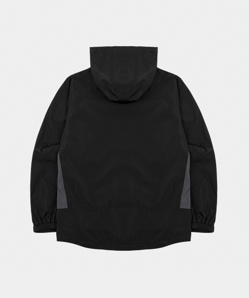 LETTERCOMO(レテルコモ)の「テックシェルフードジャケットブラック(ナイロンジャケット・レディース・ブラック・MEDIUM/LARGE)」の2枚目の写真
