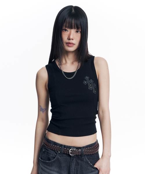 EASY NO EASY(イージーノーイージー)の「クロスレザーパッチスリーブレス - ブラック(Tシャツ/カットソー・レディース・その他・1)」の2枚目の写真