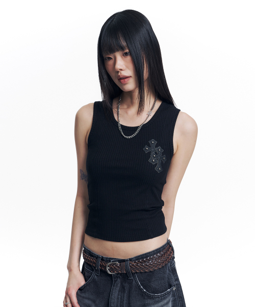 EASY NO EASY(イージーノーイージー)の「クロスレザーパッチスリーブレス - ブラック(Tシャツ/カットソー・レディース・その他・1)」の3枚目の写真