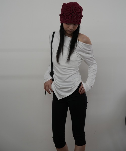 Kotoe（コトエ）の「オフショル アシメドレープカットソー（Tシャツ/カットソー・レディース・ワイン/ホワイト/ブラック・FREE）」の18枚目の写真