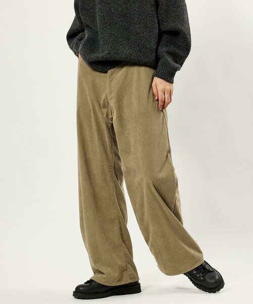 FREAK'S STORE(フリークスストア)の「限定展開 コーデュロイ ワイドシルエット カーブパンツ(その他パンツ・メンズ・ベージュ/ブラウン/チャコールグレー/ブラック・LARGE/MEDIUM/SMALL)」の4枚目の写真