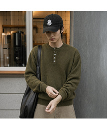 ANOLORCODE（アノローコード）の「エッセンシャル クロップドヘンリーネックニット (5color)（ニット/セーター）」