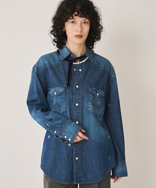 Whim Gazette(ウィムガゼット)の「【Wrangler】刺繍デニムシャツ(シャツ/ブラウス・レディース・インディゴブルー/ブルー・FREE)」の3枚目の写真