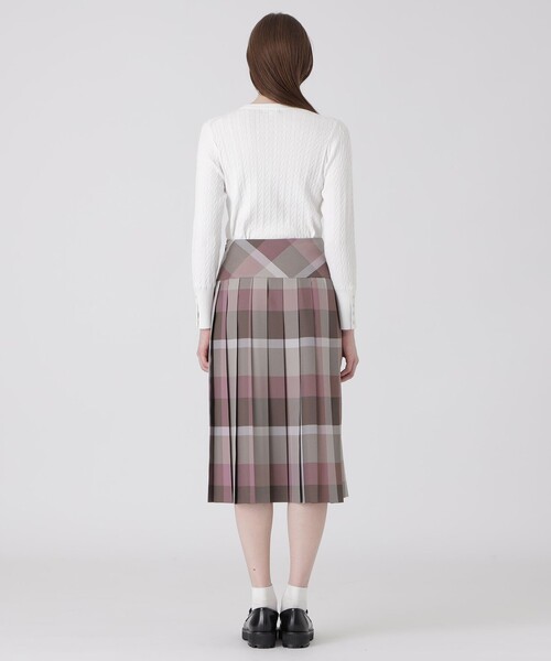 BLUE LABEL CRESTBRIDGE(ブルーレーベルクレストブリッジ)の「クレストブリッジチェックポリエステルビエラプリーツスカート(スカート・レディース・レッド/パープル系その他7・38/36)」の12枚目の写真