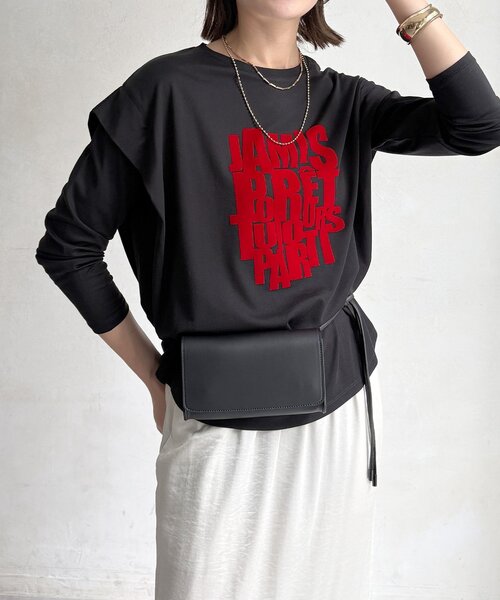 DouDou（ドゥドゥ）の「【WEB限定】フロッキーロゴプリント肩タックロンTEE（Tシャツ/カットソー・レディース・ブラウン/ブラック/ベージュ・FREE）」の9枚目の写真