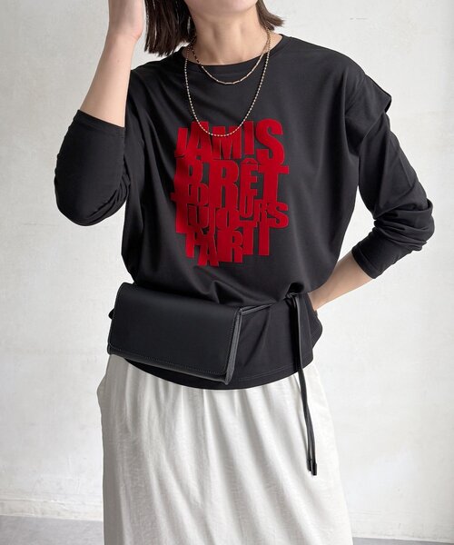 DouDou（ドゥドゥ）の「【WEB限定】フロッキーロゴプリント肩タックロンTEE（Tシャツ/カットソー・レディース・ブラウン/ブラック/ベージュ・FREE）」の10枚目の写真