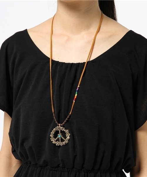 チャイハネ（チャイハネ）の「【チャイハネ】ピースフラワーネックレス（ネックレス・レディース・ゴールド/シルバー・FREE）」の9枚目の写真