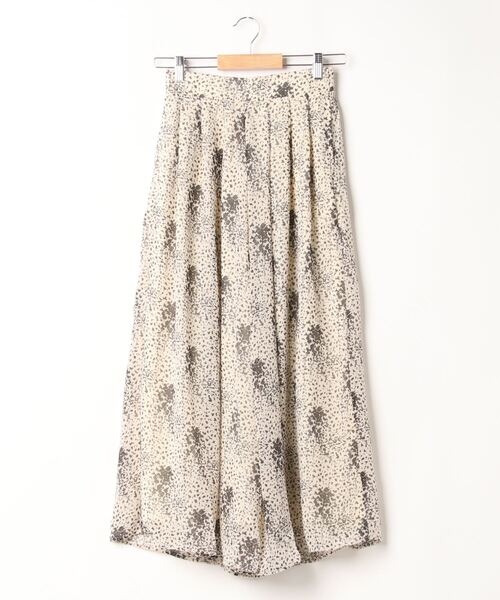 KOBE LETTUCE(コウベレタス)の「ウエストタックシフォンワイドフレアパンツ(その他パンツ・レディース・ベージュ/ネイビー/ブルー系その他/ブラック/サックスブルー/ピンク/オフホワイト/グレー/ラベンダー/ホワイト系その他/ホワイト系その他2/ブラック系その他/レッド/ブラック系その他2/ブルー系その他2/ブラウン/ブルー系その他3/マスタード/カーキ/ピンク系その他/イエロー系その他/ライトベージュ/ブラック系その他3/イエロー/ブルー系その他4/ドット/ブルー系その他5/ホワイト系その他3/ホワイト系その他4/レッド系その他/ミント/パープル/オレンジ/ブルー/モカ/ブラック系その他4/オレンジ系その他/ホワイト系その他5/グレイッシュベージュ/ブルー系その他6/ホワイト系その他6/ブラウン系その他/ベージュ系その他/グレー系その他/ブラック系その他5/ホワイト系その他7・FREE/M/L)」の8枚目の写真