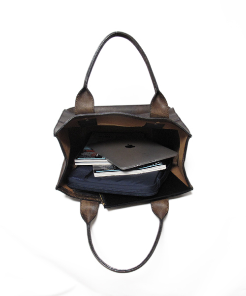 PORTER（ポーター）の「PORTER GROUND TOTE BAG <B印 YOSHIDA SELECT>（トートバッグ・メンズ・ブラック・ONE SIZE）」の8枚目の写真