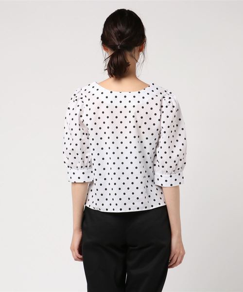 Cheek(チーク)の「2WAYドットリボンブラウス(シャツ/ブラウス・レディース・オフホワイト/ブラック/ベージュ・MEDIUM)」の4枚目の写真