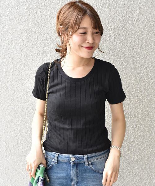 SHIPS（シップス）の「リブクルーネックTee（Tシャツ/カットソー・レディース・ライトホワイト/ブラック/ベージュ/ブラウン/イエロー系その他2/パープル・ONE SIZE）」の3枚目の写真