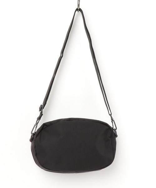 NIXON（ニクソン）の「PETTY SMALL SLING BAG（ショルダーバッグ・レディース・ブラック/カモフラージュ・ONE SIZE）」の4枚目の写真