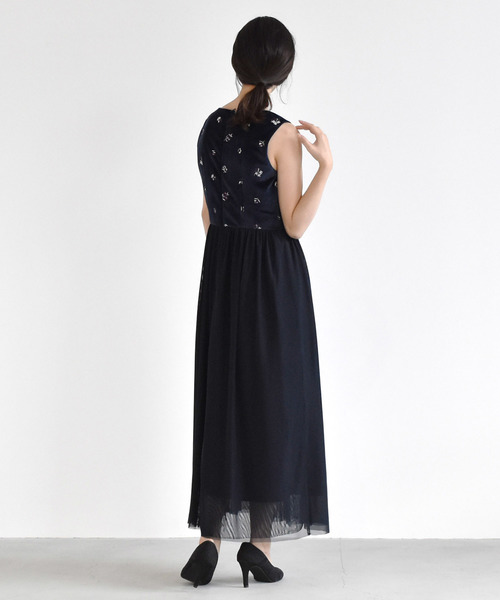 kaene(カエン)の「ベロア刺繍×チュールロングワンピース(ドレス・レディース・ブラック/ネイビー/サックスブルー・38/36)」の5枚目の写真