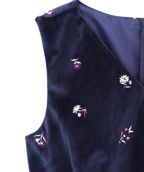 kaene(カエン)の「ベロア刺繍×チュールロングワンピース(ドレス・レディース・ブラック/ネイビー/サックスブルー・38/36)」の14枚目の写真