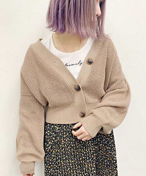 apres jour(アプレジュール)の「ワッフルVネックカーディガン【ZOZOTOWN限定アイテム】(カーディガン/ボレロ・レディース・スモークピンク/カーキ/ライトベージュ/ブルー/オフホワイト/ベージュ/ラベンダー/ライトグリーン・フリー)」の12枚目の写真