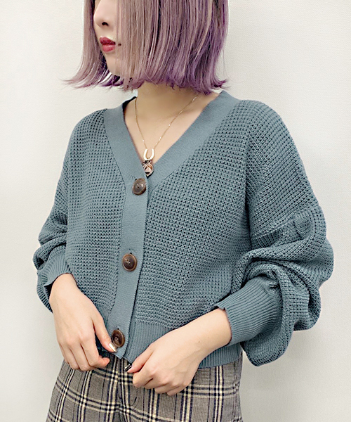 apres jour(アプレジュール)の「ワッフルVネックカーディガン【ZOZOTOWN限定アイテム】(カーディガン/ボレロ・レディース・スモークピンク/カーキ/ライトベージュ/ブルー/オフホワイト/ベージュ/ラベンダー/ライトグリーン・フリー)」の17枚目の写真