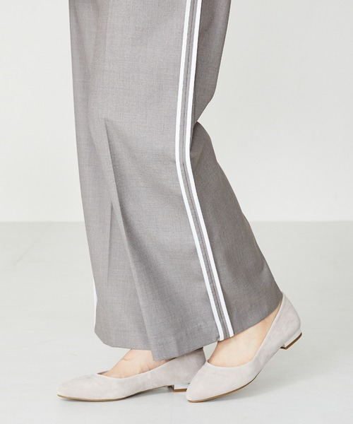 ORiental TRaffic（オリエンタルトラフィック）の「本革スエードフラットパンプス★R-6002（パンプス・レディース・ブラック/ベージュ/ピンク/イエロー/ブルー/グレー/ネイビー/グリーン/パープル・40/38/39/41/42/35/36/37/34/33/43）」の3枚目の写真