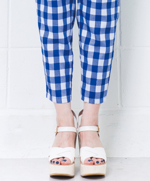 mystic（ミスティック）の「カラースエードウエッジ（サンダル・レディース・ホワイト/ブラック/ダークブラウン/ベージュ/グリーン/ピンク・37/36/38）」の2枚目の写真