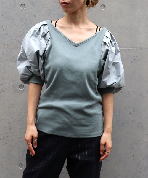 NINE（ナイン）の「バルーンスリーブコンビプルオーバー（Tシャツ/カットソー・レディース・オフホワイト/グリーン・FREE）」の2枚目の写真