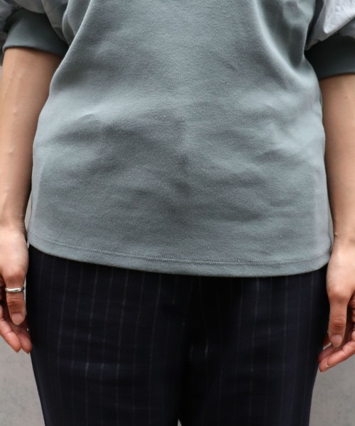 NINE（ナイン）の「バルーンスリーブコンビプルオーバー（Tシャツ/カットソー・レディース・オフホワイト/グリーン・FREE）」の4枚目の写真