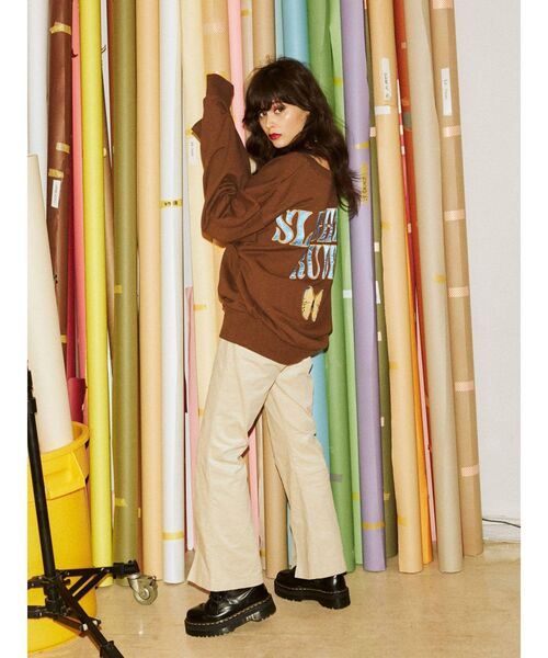 jouetie（ジュエティ）の「バックビッグロゴプルオーバー（スウェット・レディース・ブラック/ブラウン/オフホワイト/ブルー・MEDIUM）」の9枚目の写真