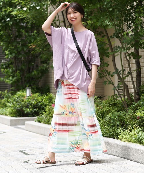 チチカカ（チチカカ）の「ボタニカルペイントスカート（スカート・レディース・ブラウン/カラフル・FREE）」の5枚目の写真