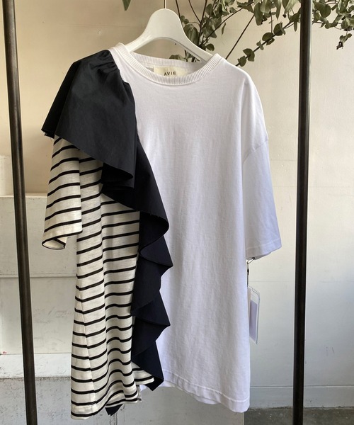 AVIE(アビィ)の「ラッフルフリルTee(Tシャツ/カットソー・レディース・ブラック/オフホワイト・38)」の19枚目の写真