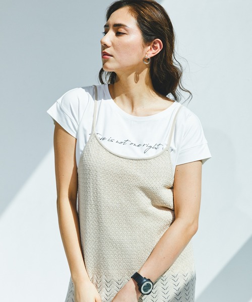 BAYFLOW(ベイフロー)の「アソートロゴクルーネックTシャツ(Tシャツ/カットソー・レディース・ライトグレー/ブラック/オフホワイト/ブルー/ラベンダー/キャメル・SMALL/MEDIUM)」の2枚目の写真