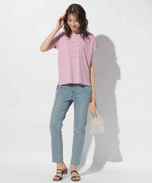 BAYFLOW(ベイフロー)の「アソートロゴクルーネックTシャツ(Tシャツ/カットソー・レディース・ライトグレー/ブラック/オフホワイト/ブルー/ラベンダー/キャメル・SMALL/MEDIUM)」の7枚目の写真