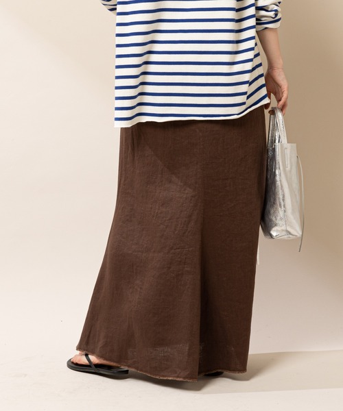 SHENERY（シーナリー）の「リネンマーメイドスカート（スカート・レディース・グリーン/ベージュ/ダークブラウン/オレンジ/ブラック/ブルー・38/36）」の10枚目の写真