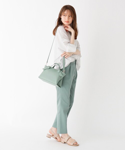 index(インデックス)の「◆リボンモチーフボストンバッグ(ボストンバッグ・レディース・ブラック/オフホワイト/ライトグリーン・00)」の4枚目の写真