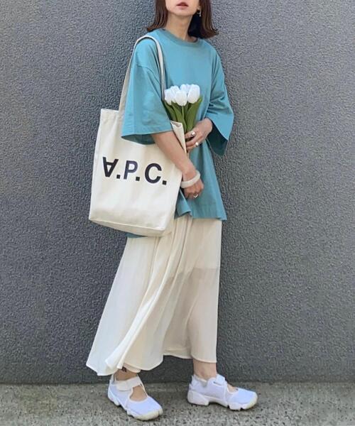 coen by SIZU（コーエンバイシズ）の「coen by SIZU サテンフレアスカート（スカート・レディース・オフホワイト/ベージュ・SMALL/MEDIUM）」の21枚目の写真