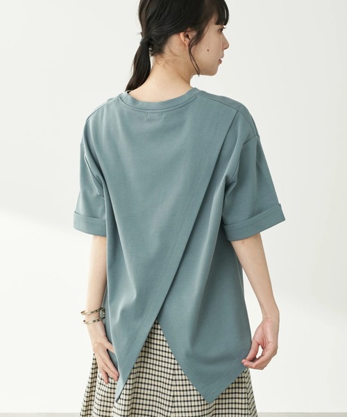 earth music&ecology(アースミュージックアンドエコロジー)の「スムースバックスリットTシャツ *(Tシャツ/カットソー・レディース・ピンク/チャコールグレー/ブラック/ミント/グレイッシュベージュ/オフホワイト・FREE)」の5枚目の写真