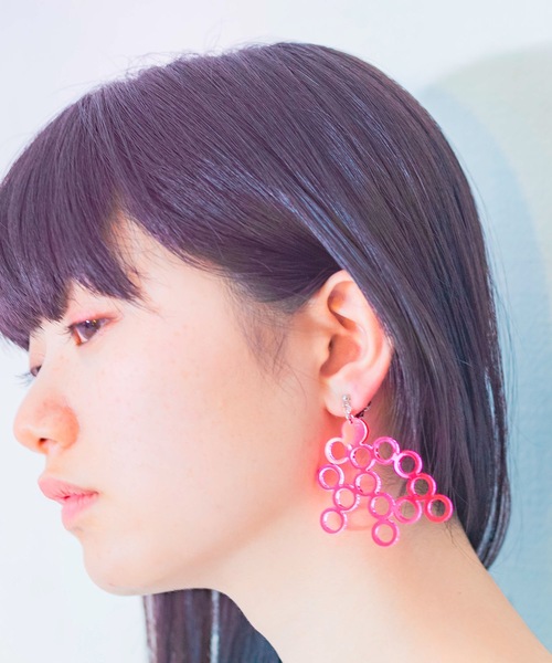 MONDEWORK(モンドワーク)の「bocc/イヤリング(イヤリング・レディース・ブラック/グレー/ブルー/ピンク/イエロー/その他・ONE SIZE)」の6枚目の写真