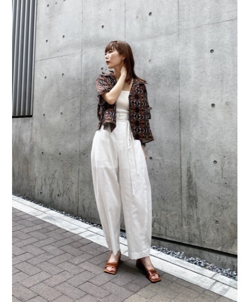 MOUSSY（マウジー）の「HIGH WAIST COCOON パンツ（その他パンツ・レディース・アイボリー/レッド/ベージュ系その他/ブラック・2/1）」の22枚目の写真