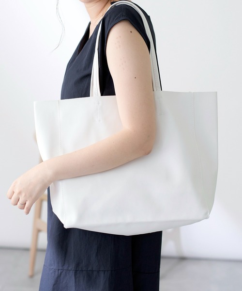 MAISON BREEZE(メゾンブリーズ)の「【MAISON BREEZE】フェイクレザーエコバッグ スタンダート KNF ※(ショルダーバッグ・レディース・ブラウン/ホワイト/ブラック/イエロー・FREE)」の18枚目の写真