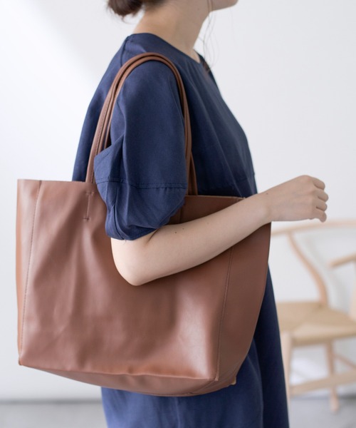 MAISON BREEZE(メゾンブリーズ)の「【MAISON BREEZE】フェイクレザーエコバッグ スタンダート KNF ※(ショルダーバッグ・レディース・ブラウン/ホワイト/ブラック/イエロー・FREE)」の12枚目の写真