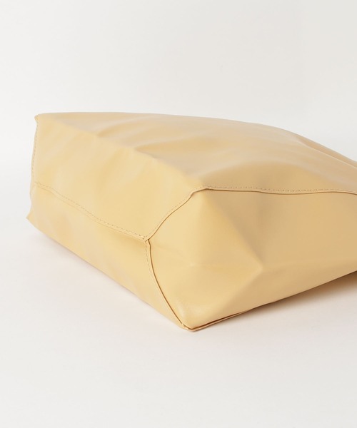 MAISON BREEZE(メゾンブリーズ)の「【MAISON BREEZE】フェイクレザーエコバッグ スタンダート KNF ※(ショルダーバッグ・レディース・ブラウン/ホワイト/ブラック/イエロー・FREE)」の9枚目の写真