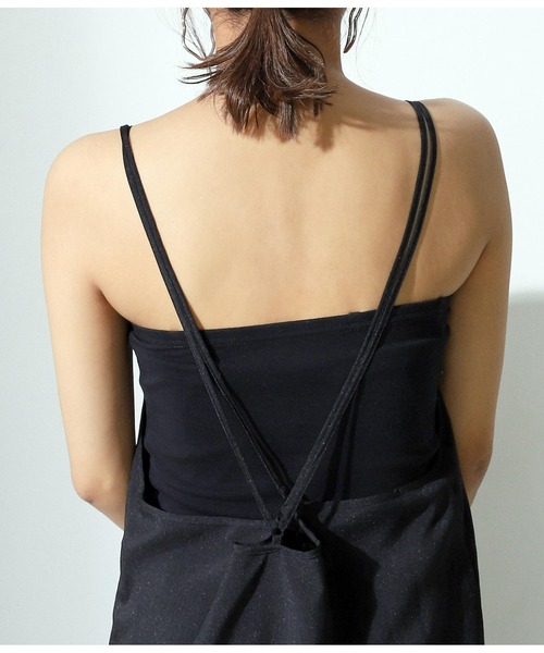 Alluge（アルージュ）の「レイヤードライクキャミワンピース（ワンピース・レディース・ブラック/グレイッシュベージュ・FREE）」の8枚目の写真