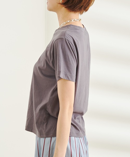 DouDou(ドゥドゥ)の「オーガニックコットン半袖クルーTシャツ(Tシャツ/カットソー・レディース・ブラック/イエロー/チャコールグレー/オフホワイト・FREE)」の8枚目の写真